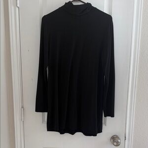 Eileen Fisher Elegant Black Long Sleeve Tee